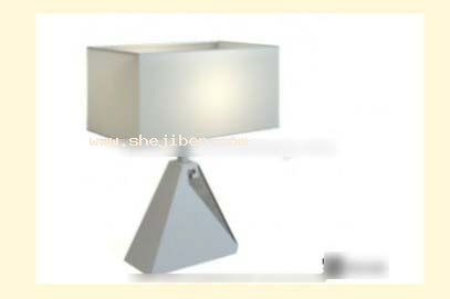 台灯3d模型下载
